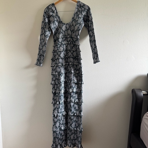 NWT V. Chapman Lanie Maxi Smocked Dress in Emerald Peony Print size 6 - Picture 12 of 12